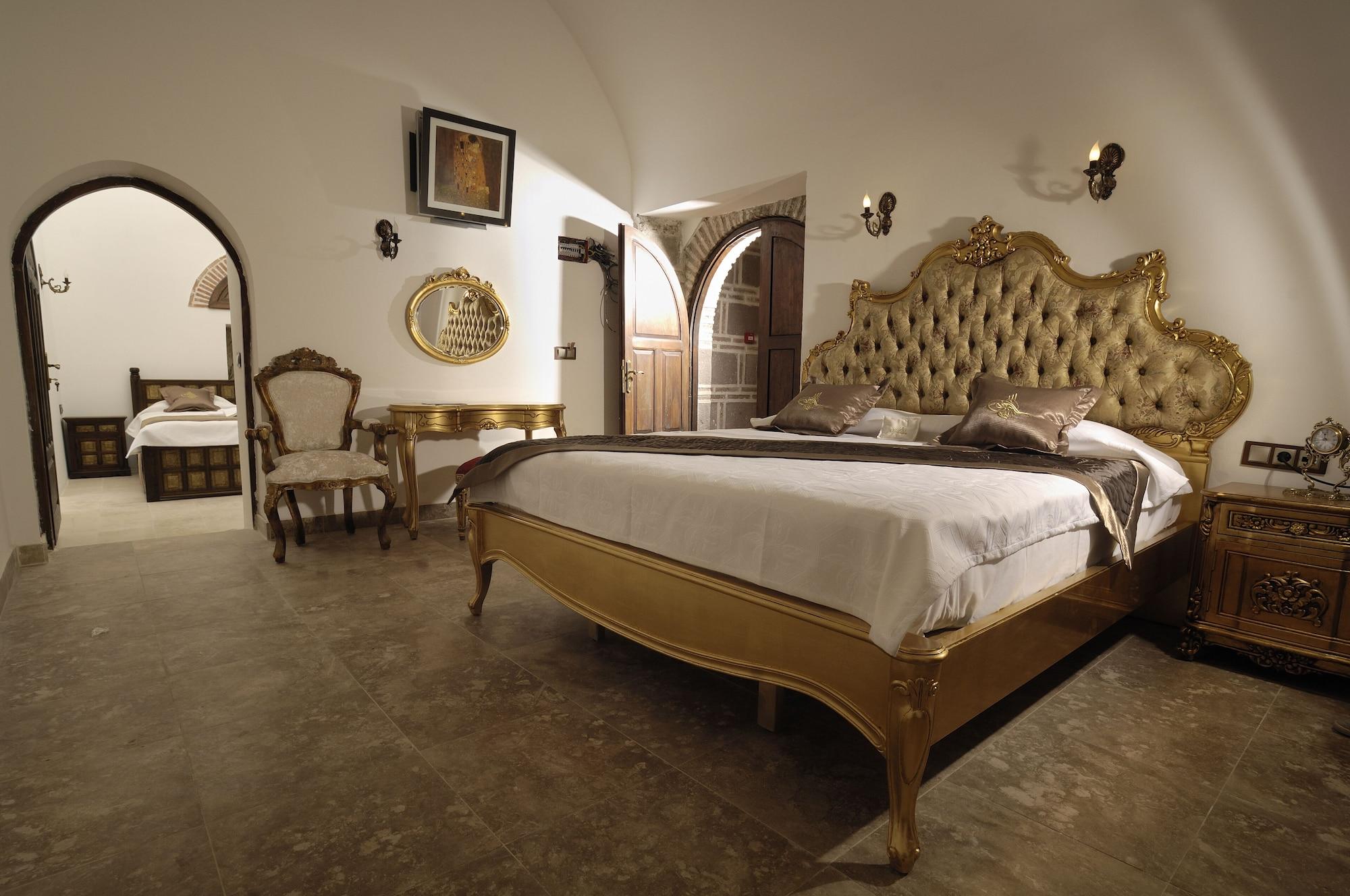 Cesme Kanuni Kervansaray Historical Hotel Rum bild